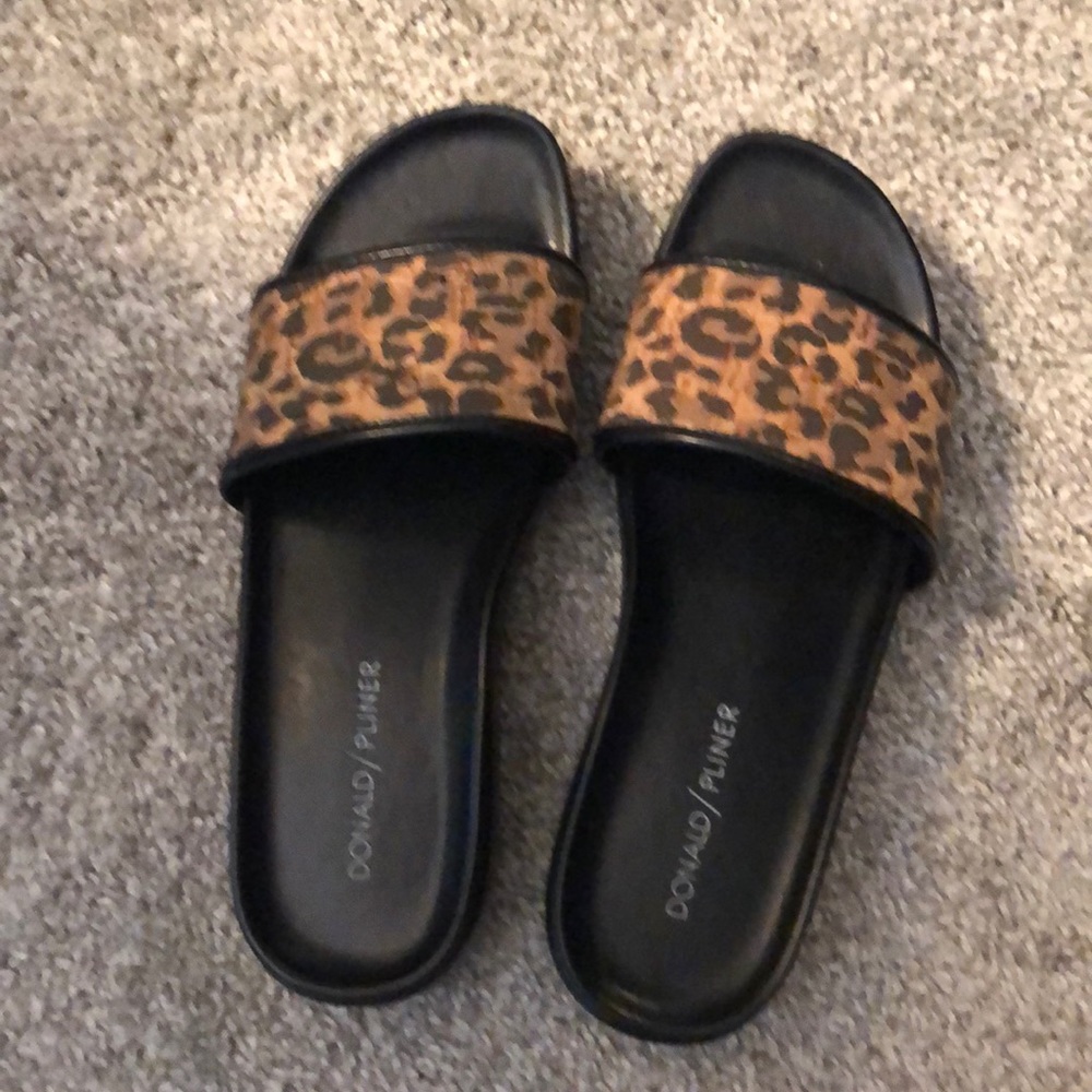 Donald Pliner sandals